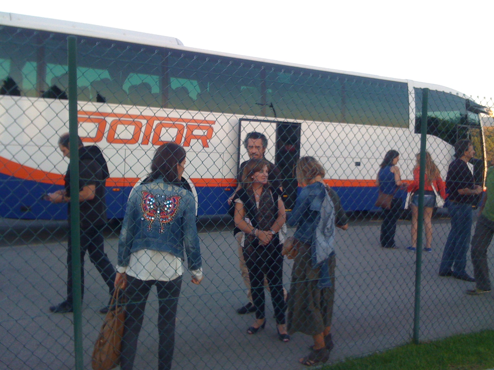 11_Encuentro_Foreros_Jean_Leon_Llegada_bus